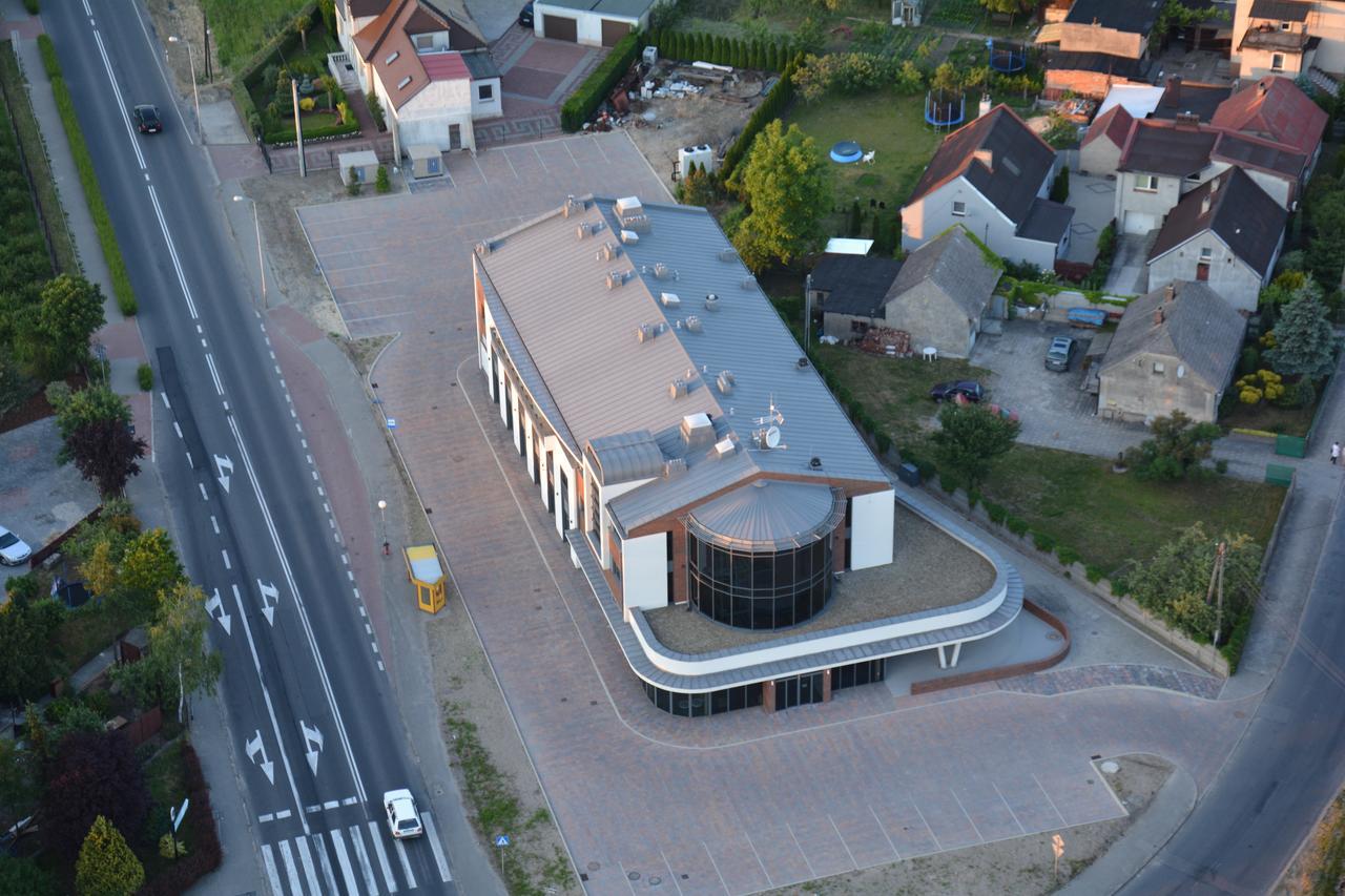 Hotel Kosma Kozmin Bagian luar foto